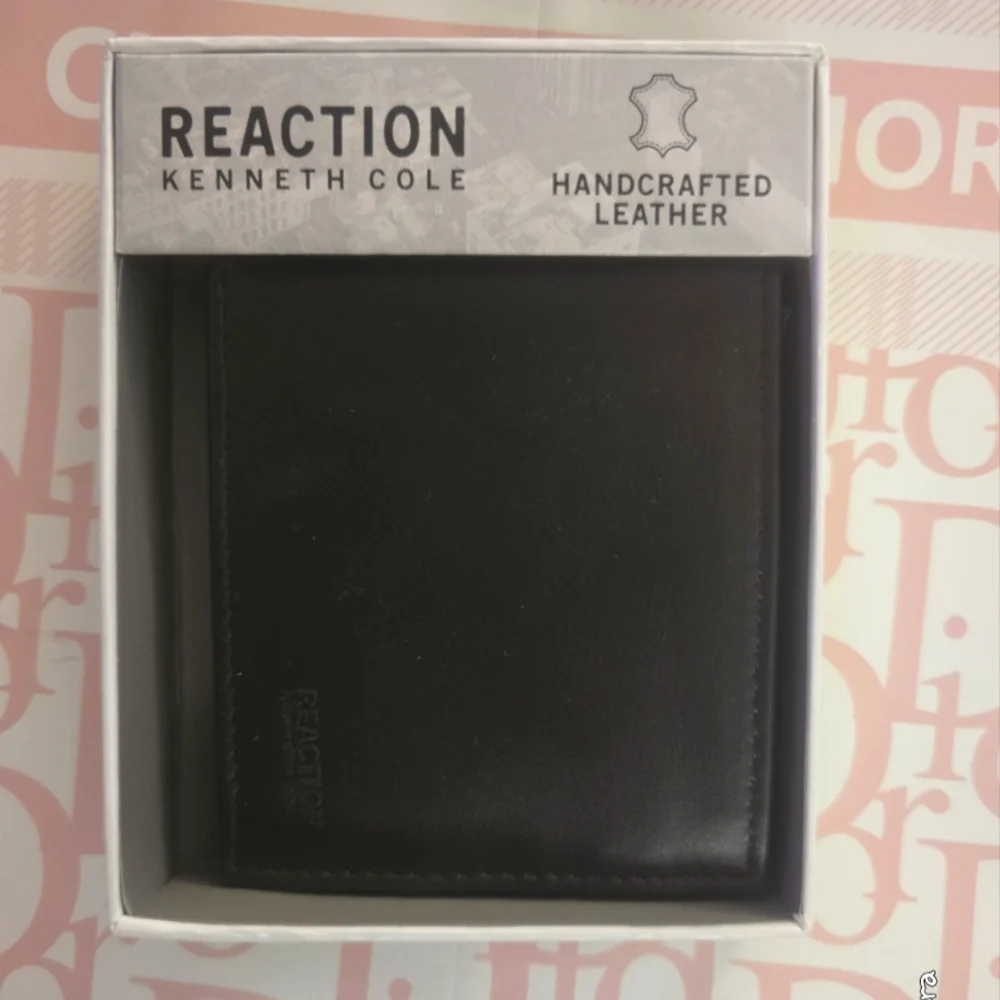 Kenneth Cole Reaction Brown Wallet NIB